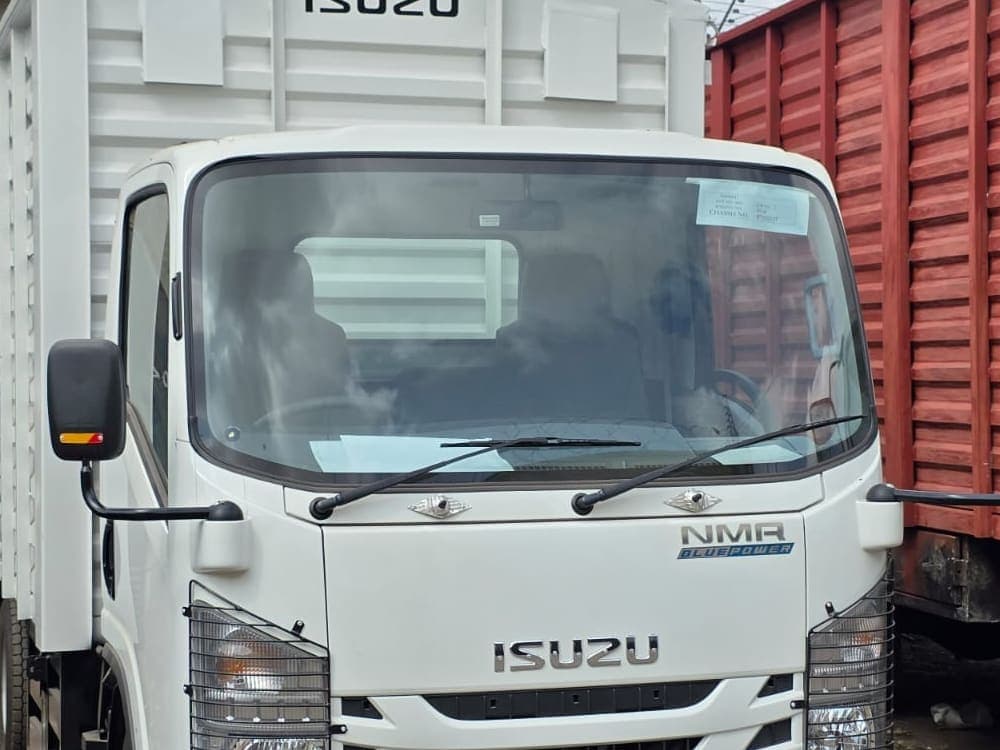 Isuzu NMR85H Truck - Light Duty (N-Series) gallery 6