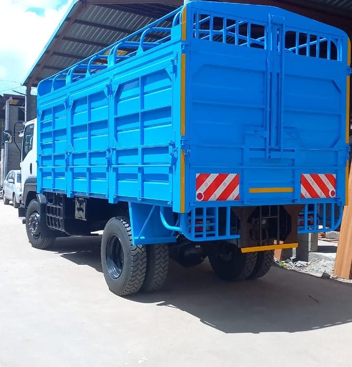 Isuzu FVR90L - Medium Duty (F-Series) gallery 4