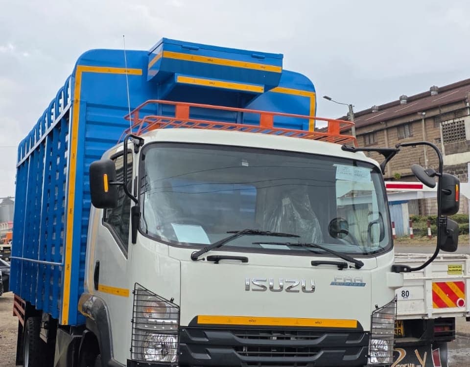 Isuzu FRR90N Truck - Medium Duty (F-Series) gallery 4