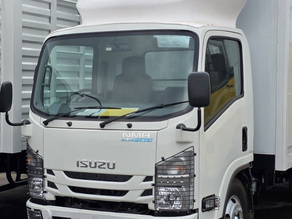 Isuzu NMR85H Truck - Light Duty (N-Series) gallery 7