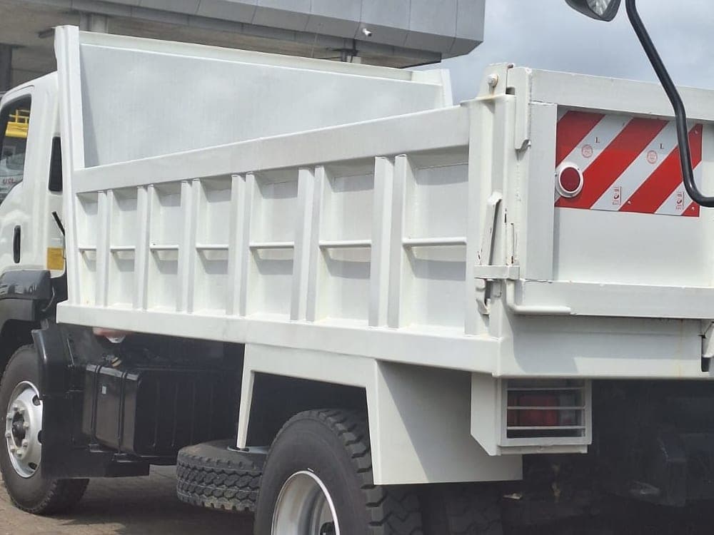 Isuzu FVR90L - Medium Duty (F-Series) gallery 2