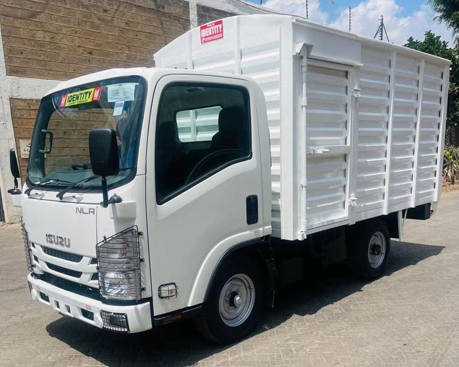 Isuzu NLR77E Truck - Light Duty (N-Series) gallery 3