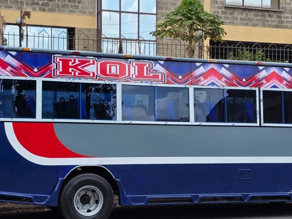 Isuzu NQR81M Bus (33-Seater) gallery 7