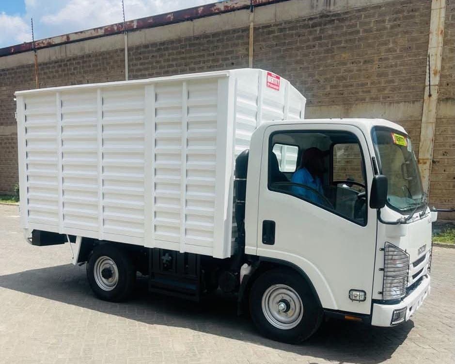 Isuzu NLR77E Truck - Light Duty (N-Series) gallery 1