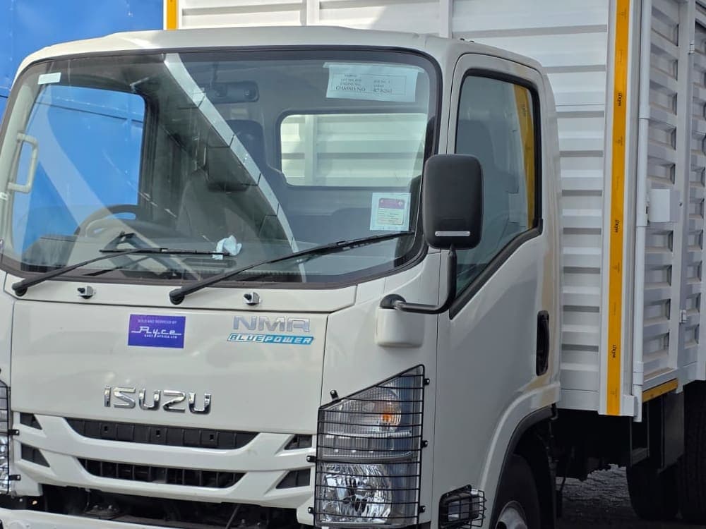 Isuzu NMR85H Truck - Light Duty (N-Series) gallery 1