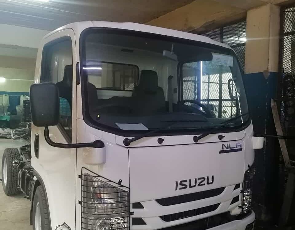 Isuzu NLR77E Truck - Light Duty (N-Series) gallery 2