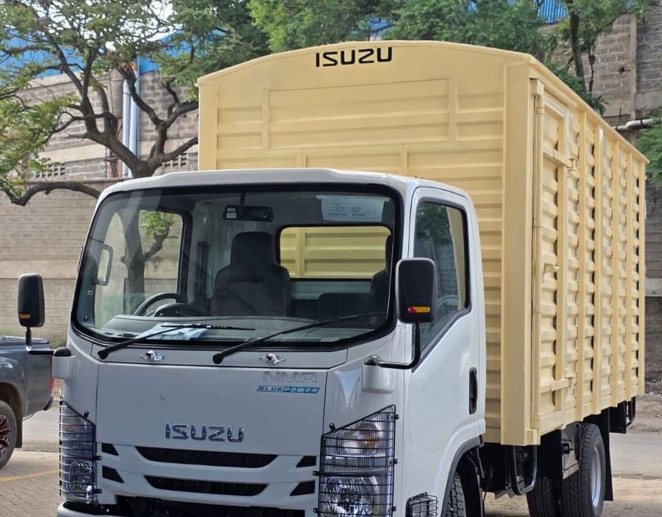 Isuzu NMR85H Truck - Light Duty (N-Series) gallery 3