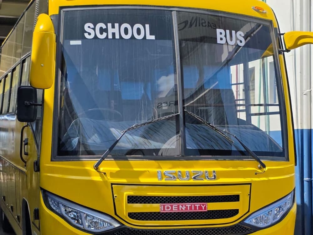 Isuzu FRR90 Bus (50-seater) gallery 6
