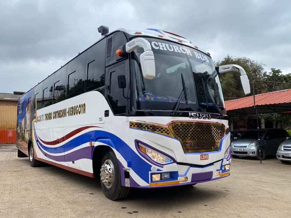 Isuzu FVR34S Bus (67-Seater) gallery 4